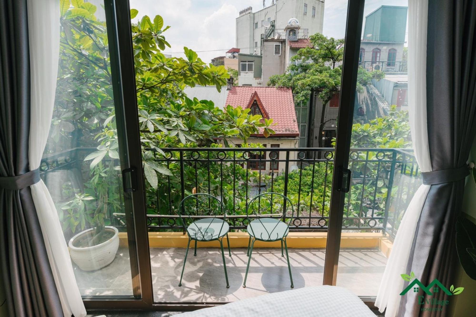 E Village Hotel Hanoi Exterior photo